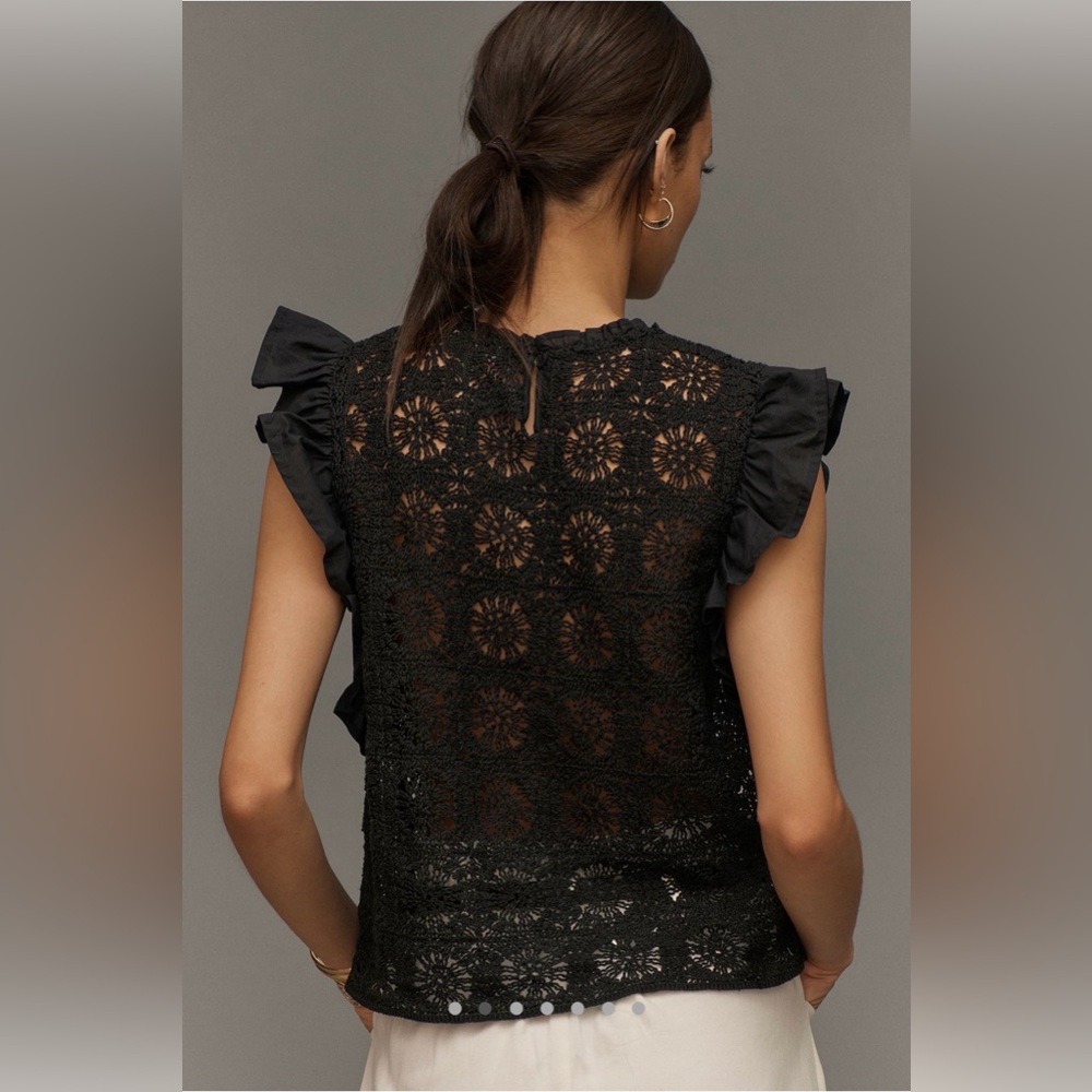 Anthropologie Flat White Crochet Ruffle Top (M) - Picture 2 of 7